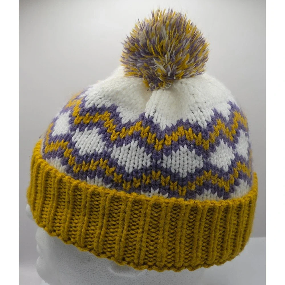 Genuine‎ John Deere Knit Beanie Winter Hat Pom Pom Yellow Purple